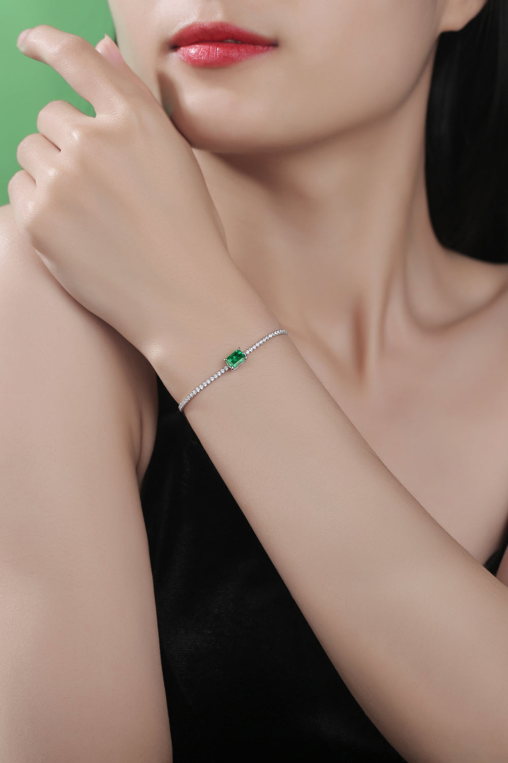 1 Carat Lab-Grown Emerald Bracelet - bertofonsi