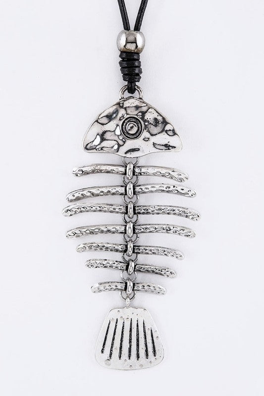 Metal Fish Bone Pendant Necklace Set - bertofonsi