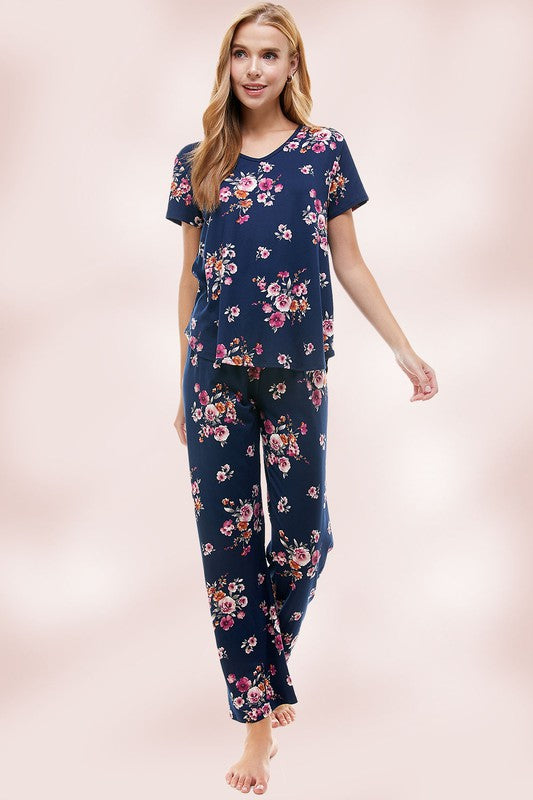 Loungewear set for women's floral pajama set - bertofonsi