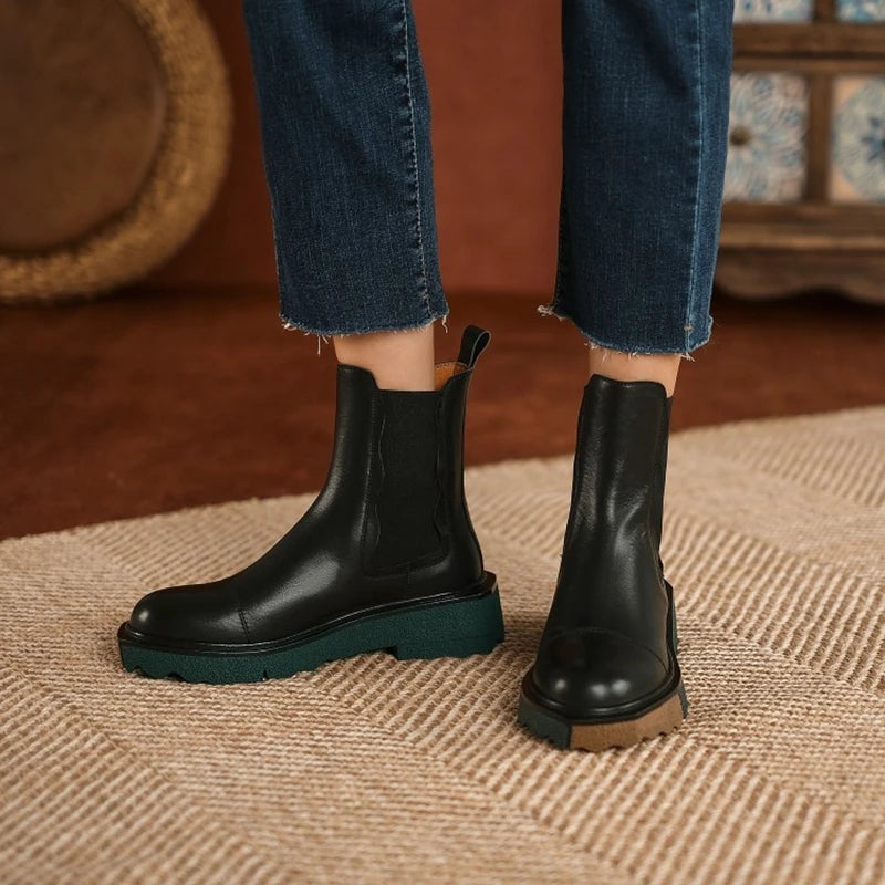 2021 Autumn/Winter Fashion Women Boots Thick Heel Two Colors Retro Chelsea Boot Cow Leather Women Platform Boot Flat Women Shoes - bertofonsi