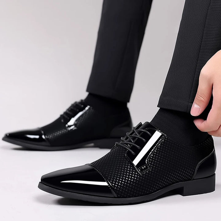 Trending Classic Men Dress Shoes For Men Oxfords Patent Leather Shoes Lace Up Formal Black Leather Wedding Party Shoes - bertofonsi