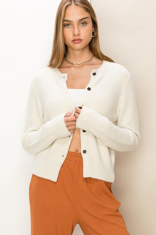 Chic Button-Front Cardigan Sweater - bertofonsi
