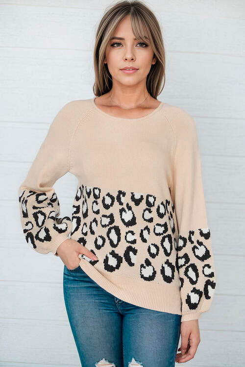 Round Neck Leopard Print Stitched Long-Sleeved Sweater - bertofonsi