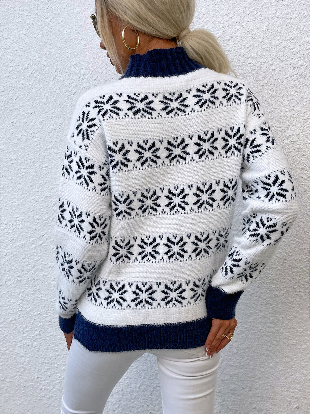 Snowflake Pattern Mock Neck Sweater - bertofonsi