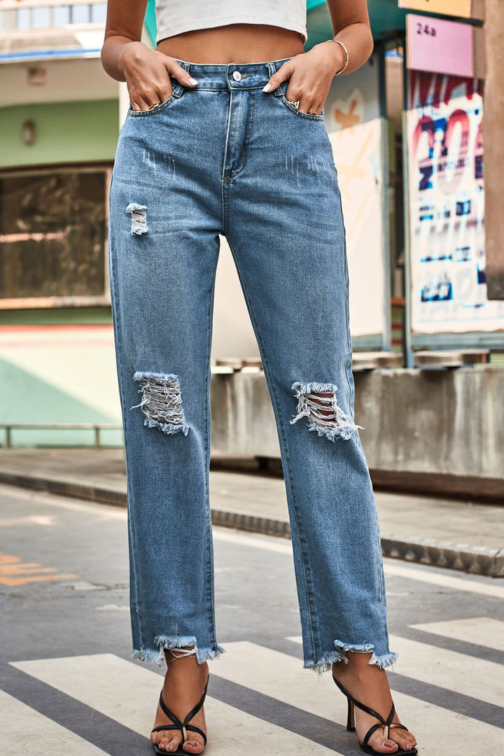 Distresssed Buttoned Loose Fit Jeans - bertofonsi