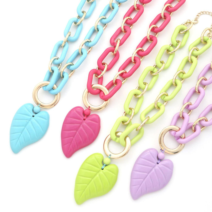 Chunky Color Acrylic Leaf Pendant Necklace - bertofonsi