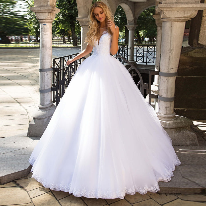 2020 Ball Gown Wedding Dresses Robe De Mariee Beaded Scoop Neck Sleeveless Applique Illusion Wedding Dress Vestido De Novia - bertofonsi