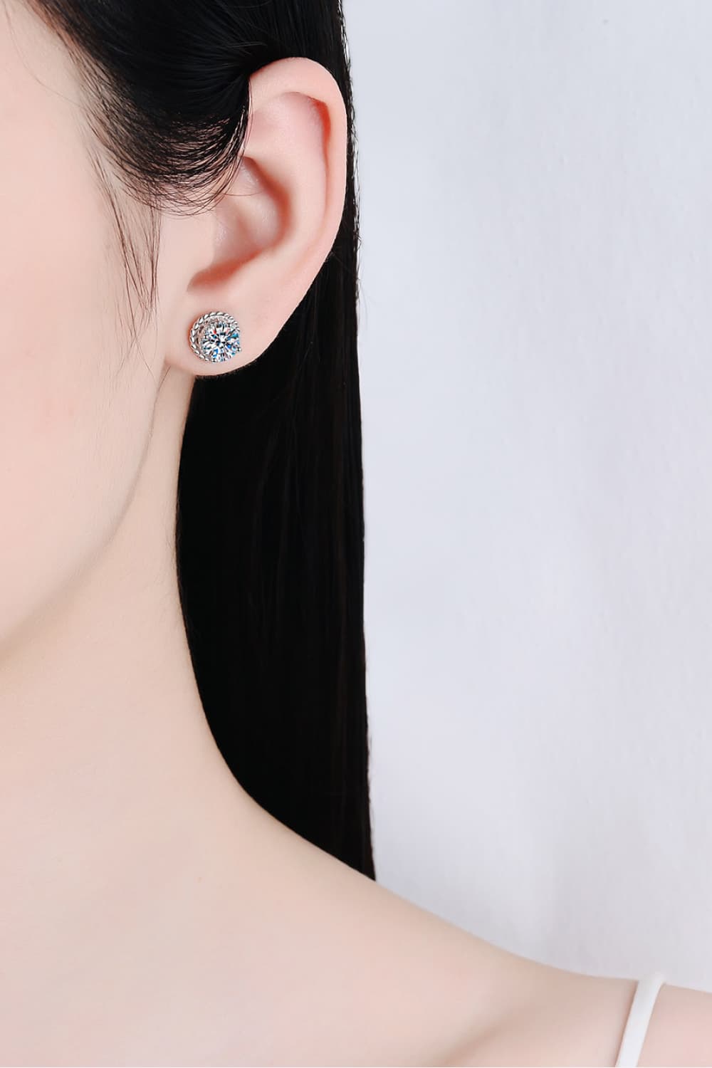 2 Carat Moissanite 925 Sterling Silver Stud Earrings - bertofonsi